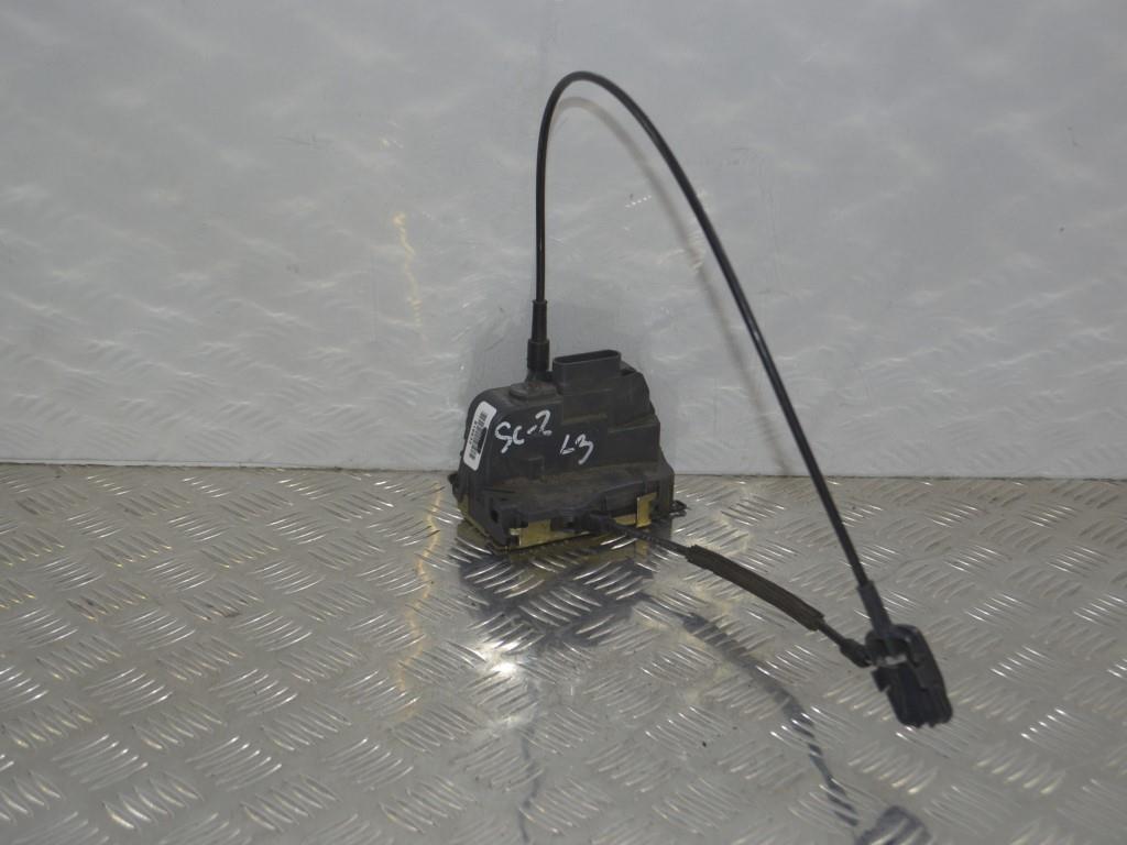 Замок двери задней левой