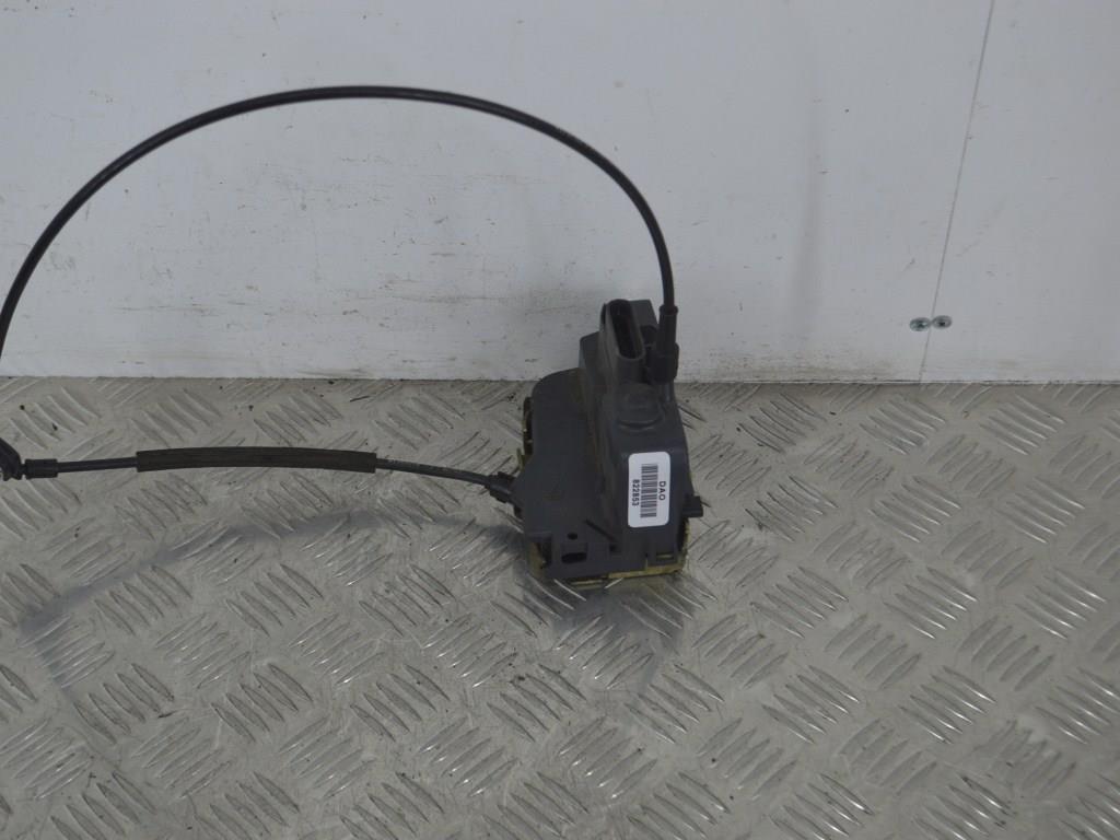 Замок двери задней правой