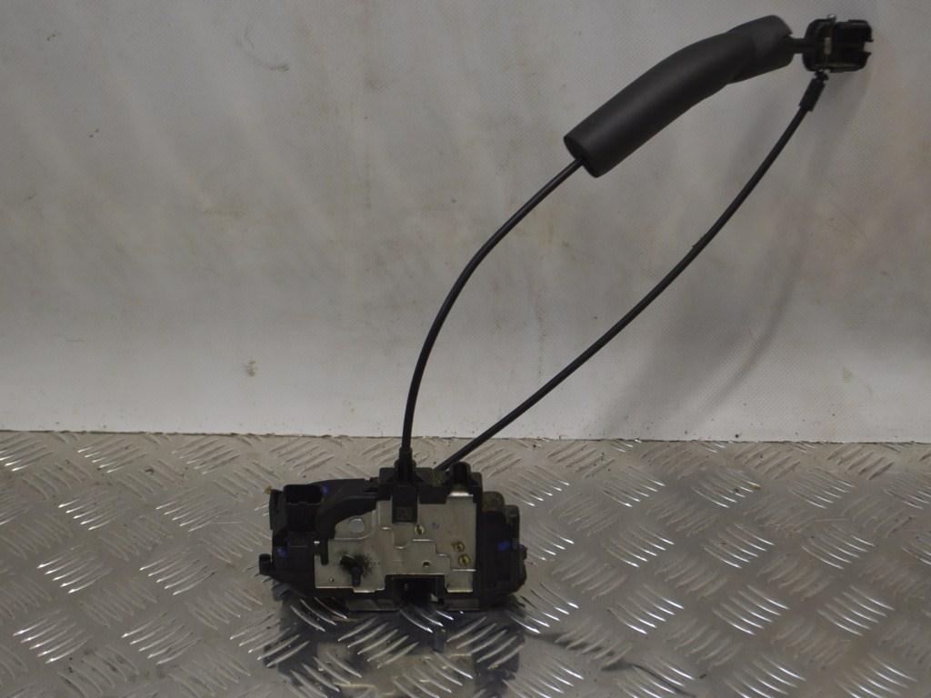 Замок двери задней правой