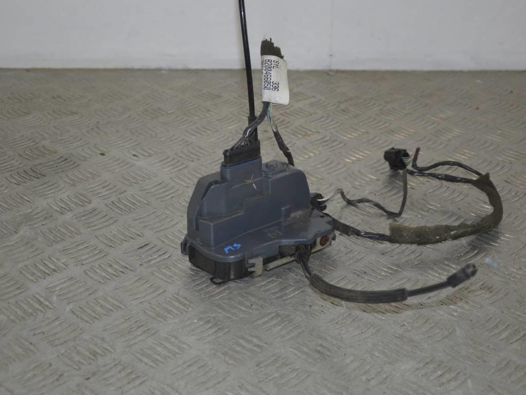 Замок двери задней правой