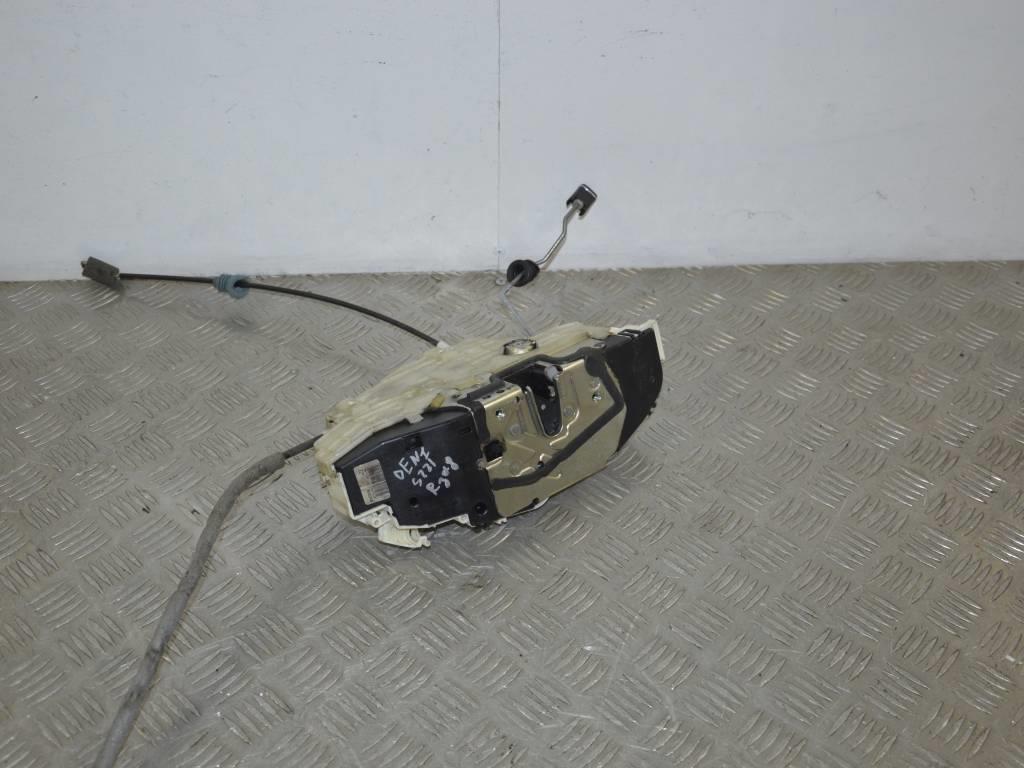 Замок двери задней правой