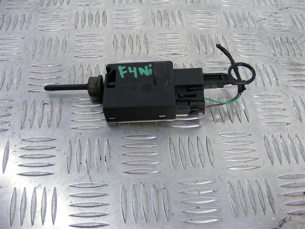 Замок лючка топливного бака Renault Megane 2 (2002-2008) 8200000966