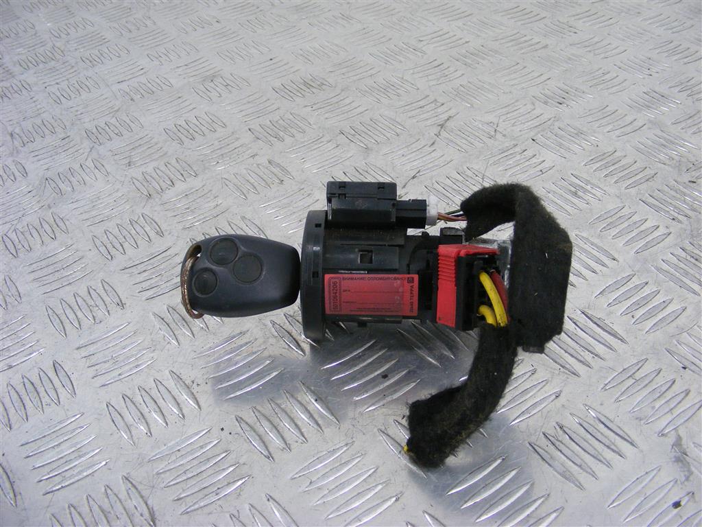 Замок зажигания Renault Master 3 (2010-2019) 8200405701