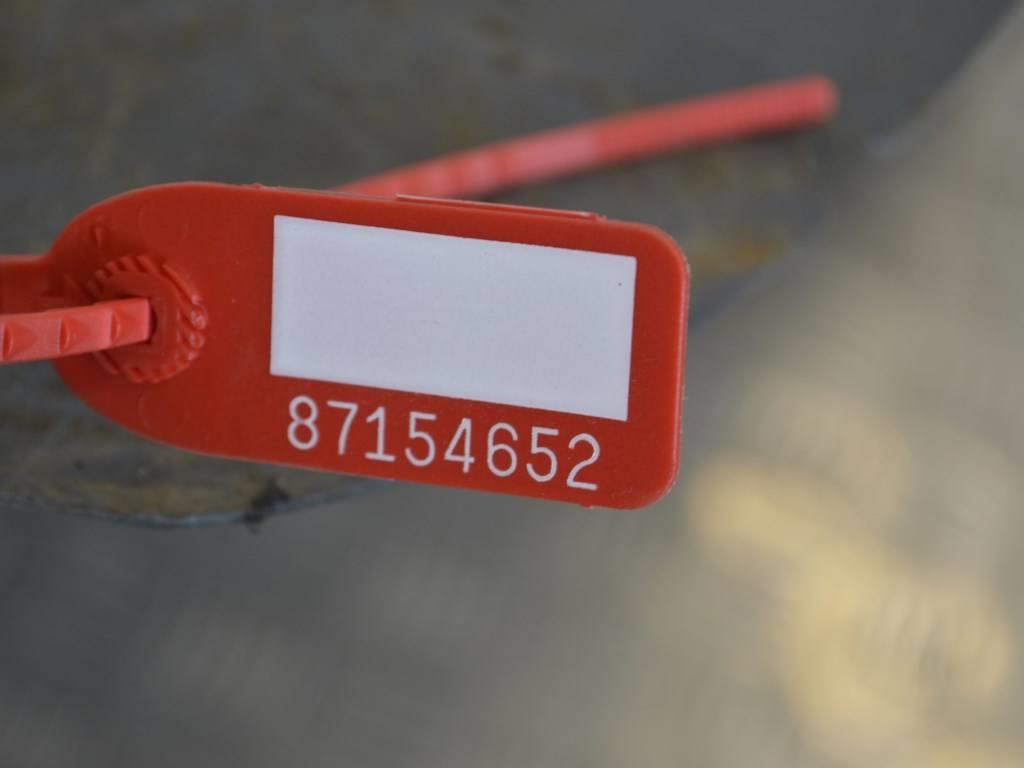 Защита арок передняя правая (подкрылок)