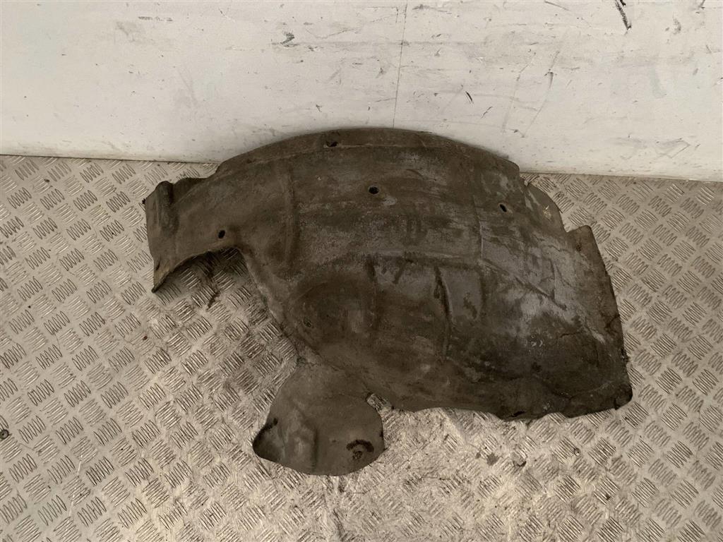 Защита арок передняя правая (подкрылок)