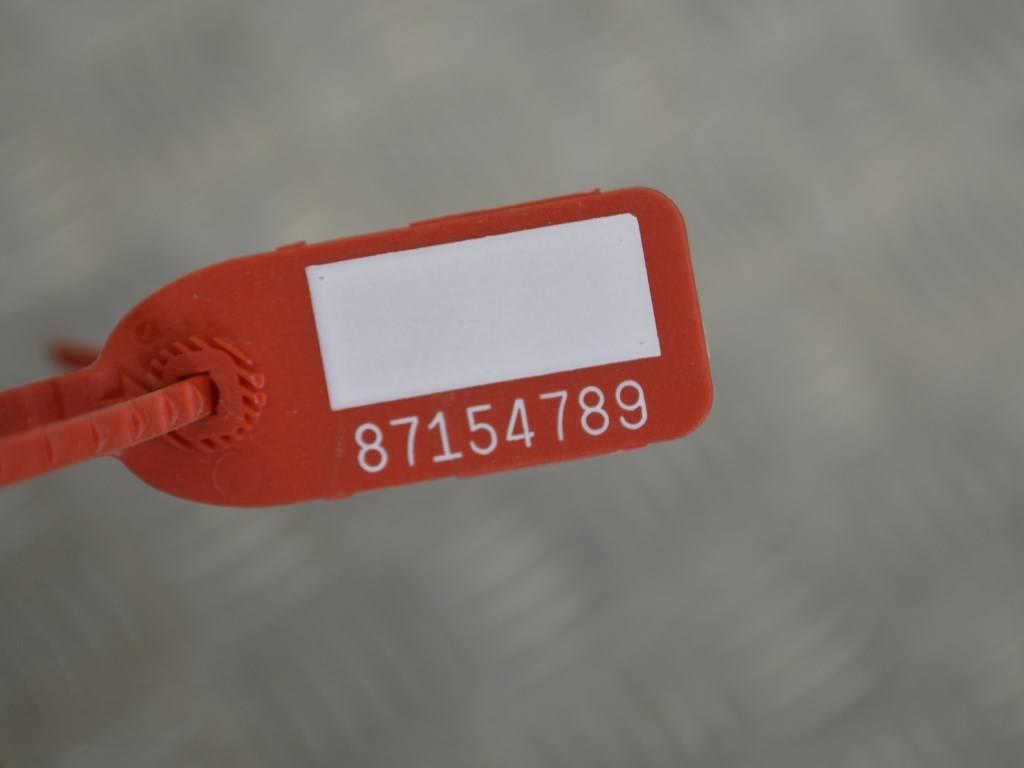 Защита арок задняя правая (подкрылок)