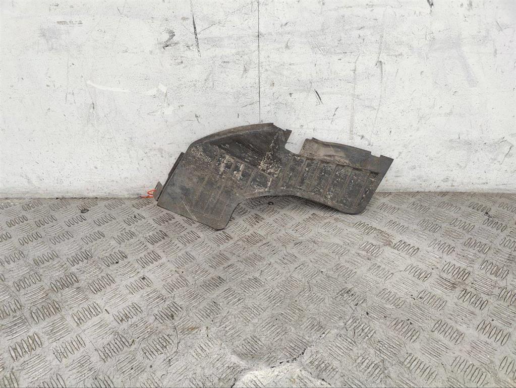 Защита арок задняя правая (подкрылок)