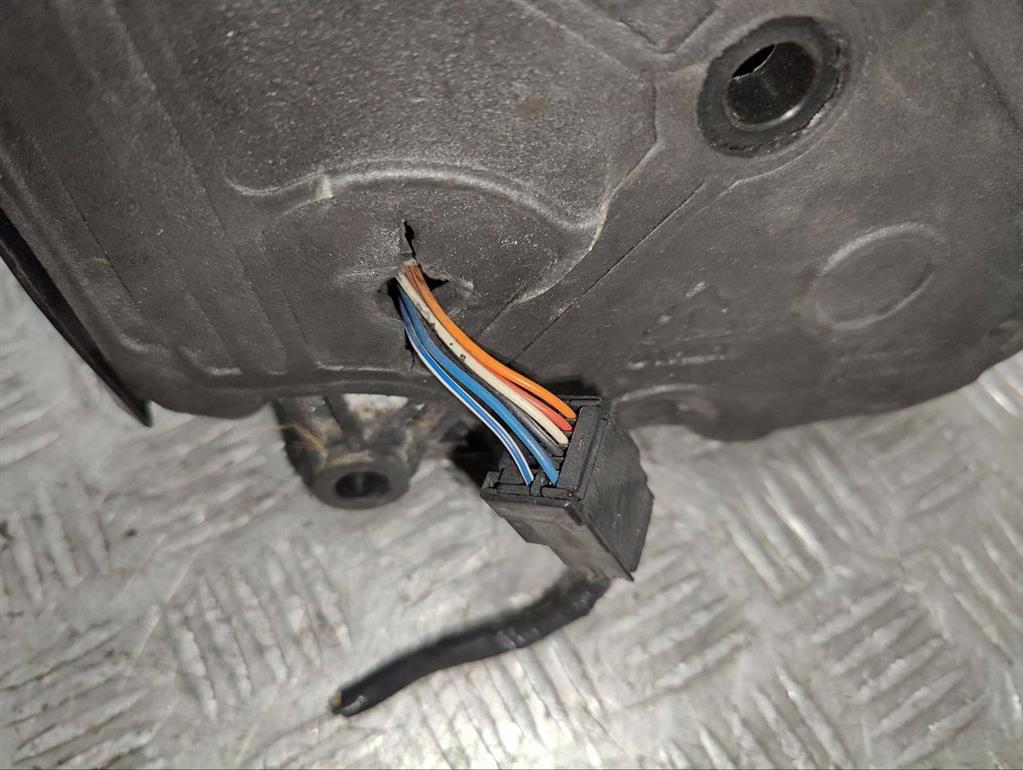 Зеркало наружное левое