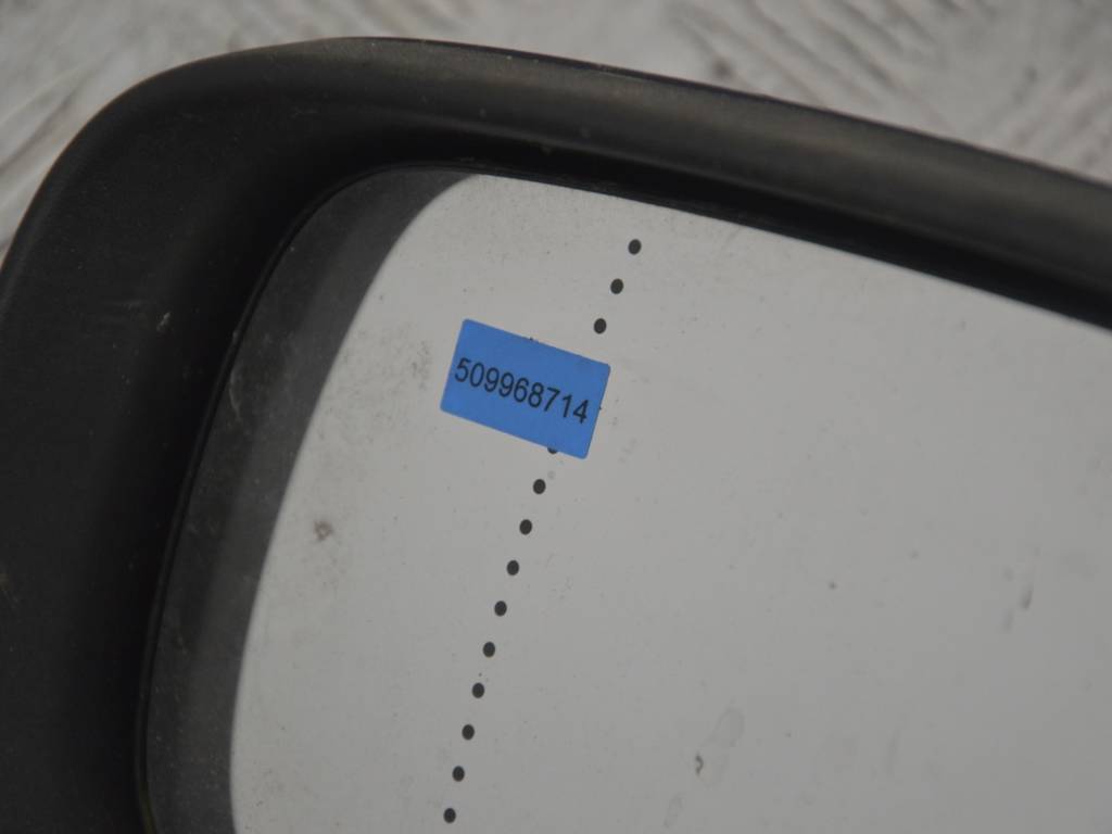 Зеркало наружное левое